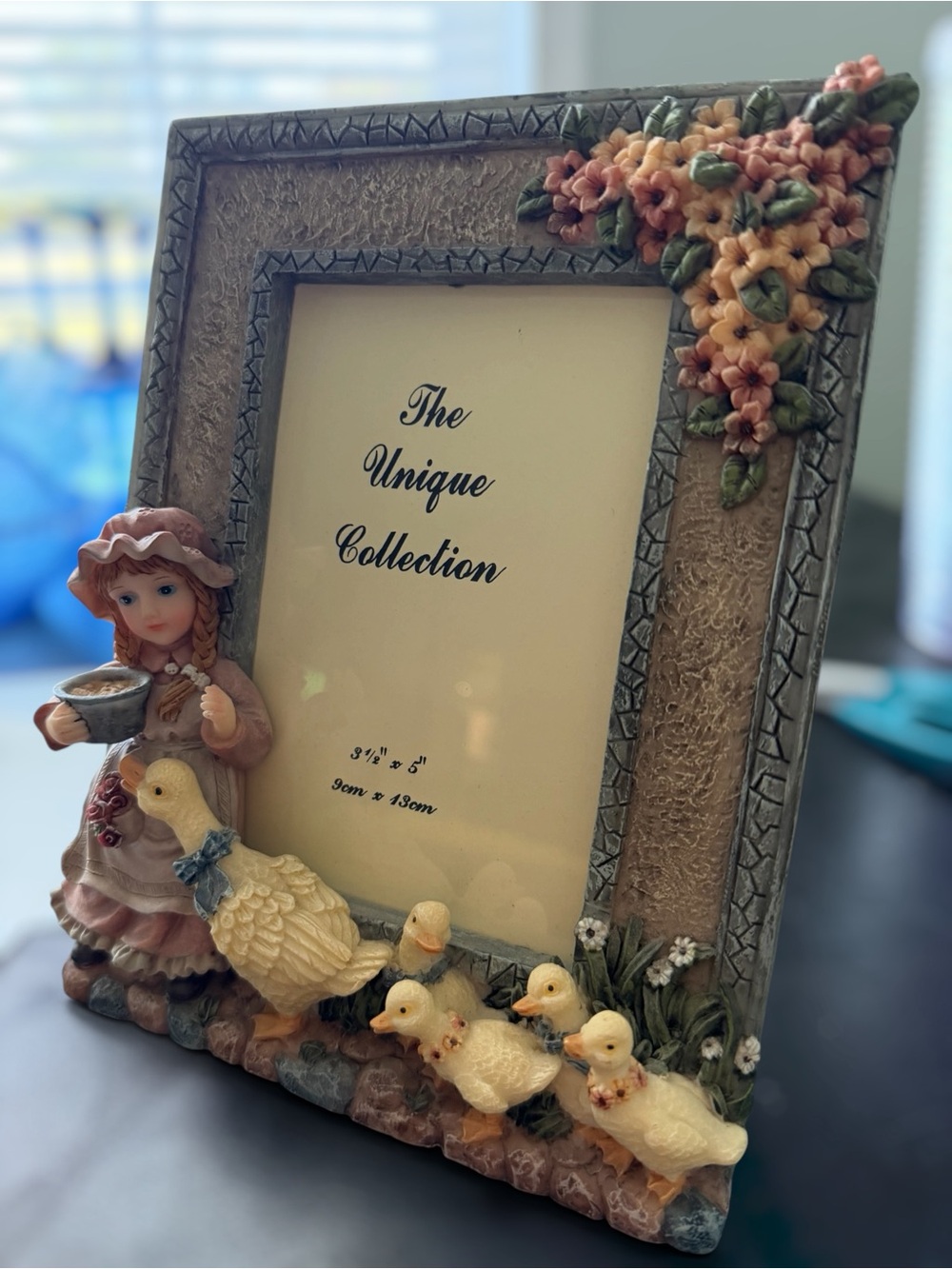 Vintage Cottagecore Girl & Duck Family 3.5" x 5"
Resin Picture Frame Floral